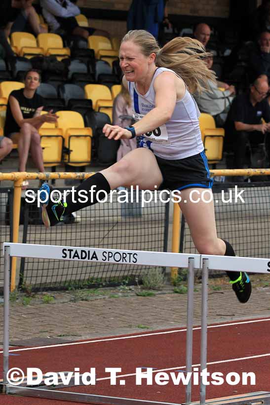 Hurdles, 2022 NEGP Monkton 5, Wednesday, July 20th. Photo: David T. Hewitson/Sports for All Pics